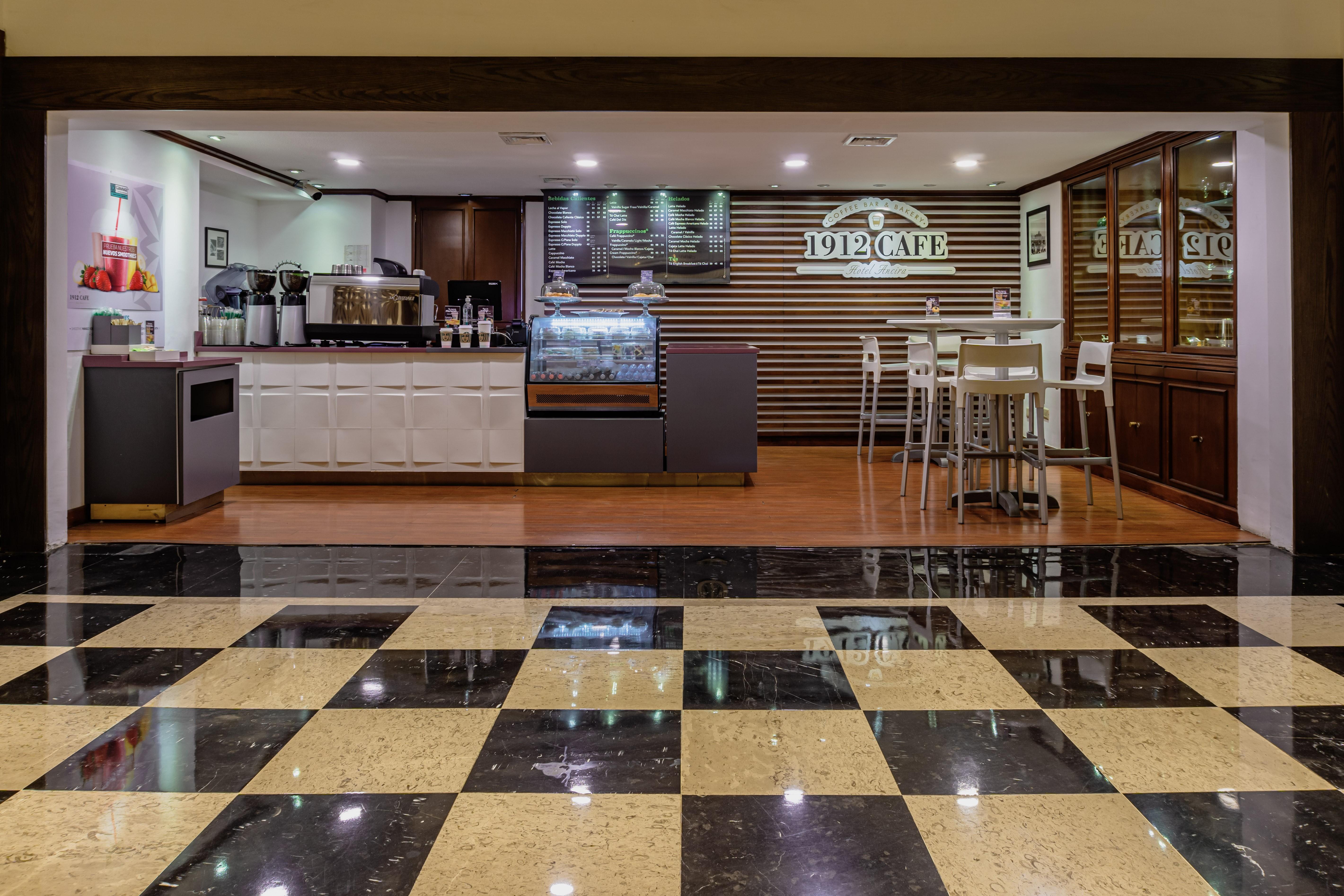 Gamma Monterrey Gran Hotel Ancira Exteriér fotografie The lobby of the hotel